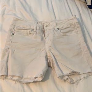 White American eagle midi shorts